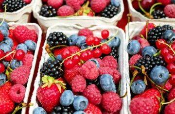 berries, fruits, raspberries, blackberries, strawberries, currants, fresh berries, ripe berries, produce, harvest, organic, mixed berries, mixed, fruit stand, healthy, food, berries, berries, berries, berries, berries, fruits, fruits, fruits, fruits